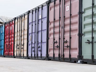 logistic-center-with-colorful-storage-container (1)